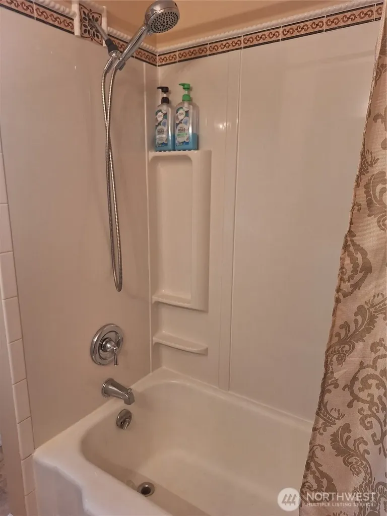 17953 48th Avenue S Seatac WA 98188
