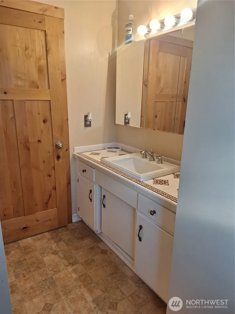 17953 48th Avenue S Seatac WA 98188