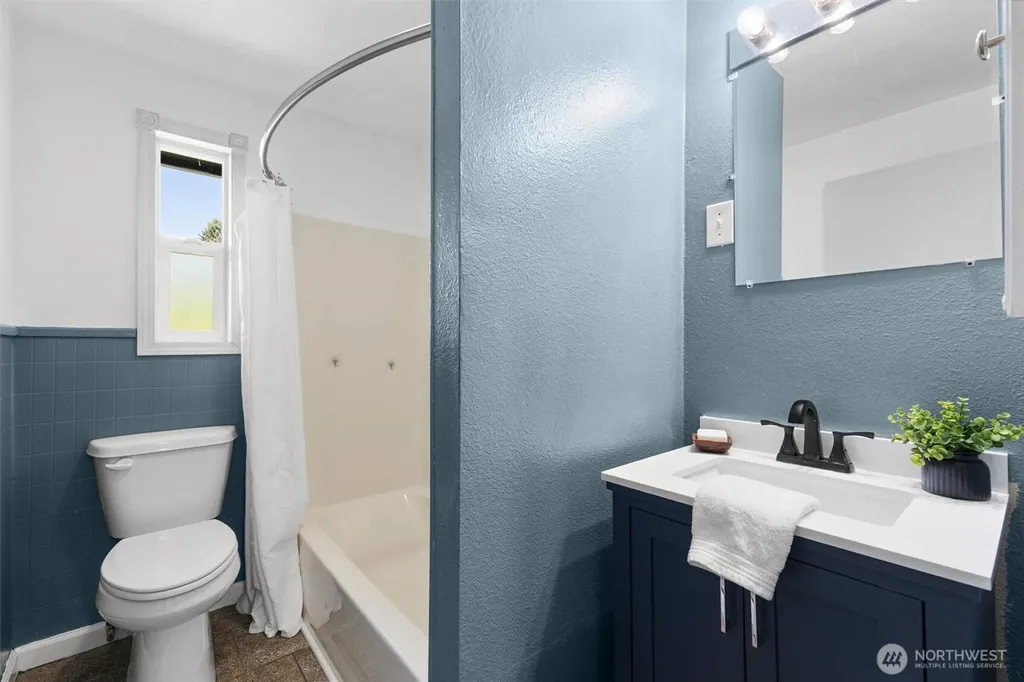 1410 Badger Lane Sedro Woolley WA 98284