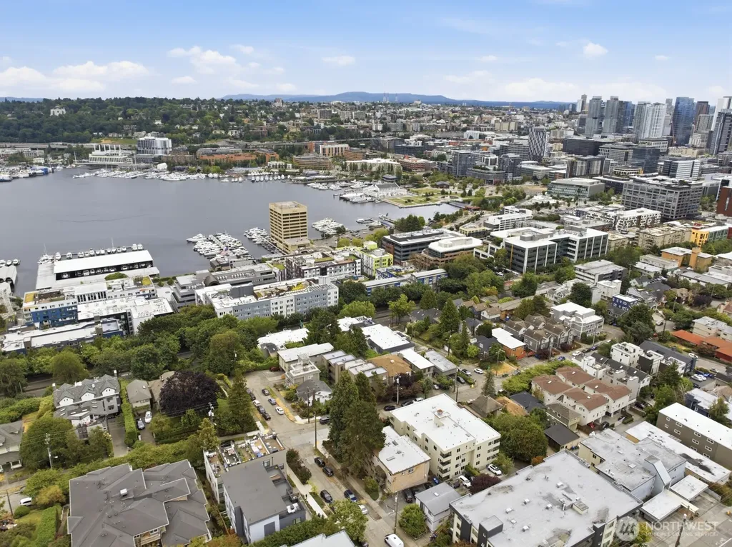 565 Lee Street Seattle WA 98109