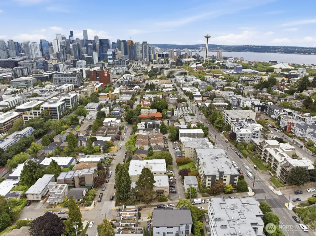565 Lee Street Seattle WA 98109