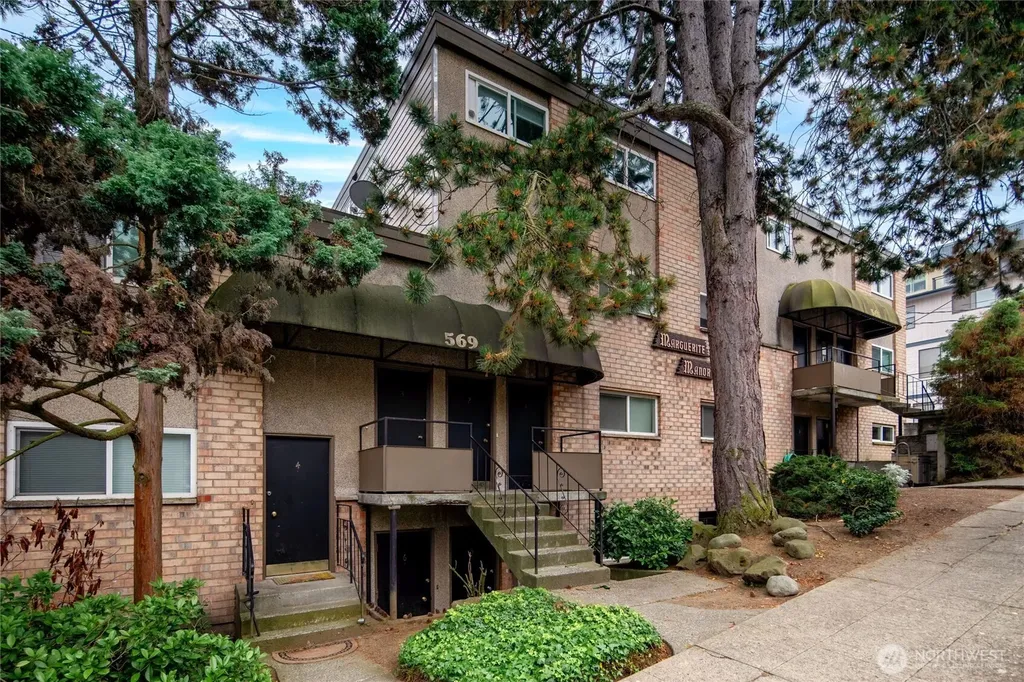 565 Lee Street Seattle WA 98109