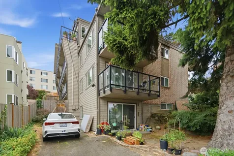 565 Lee Street Seattle WA 98109