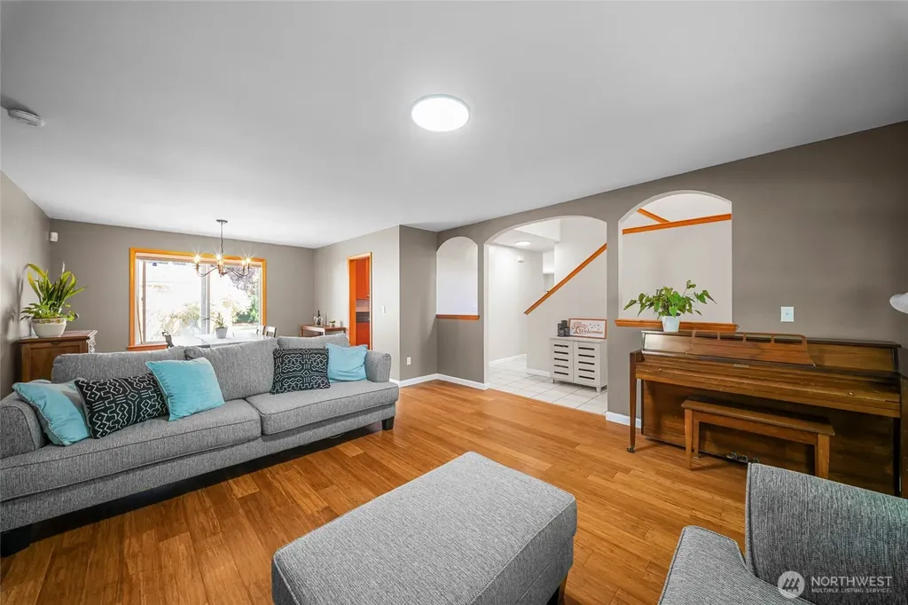 2114 Kempton Street SE Olympia WA 98501