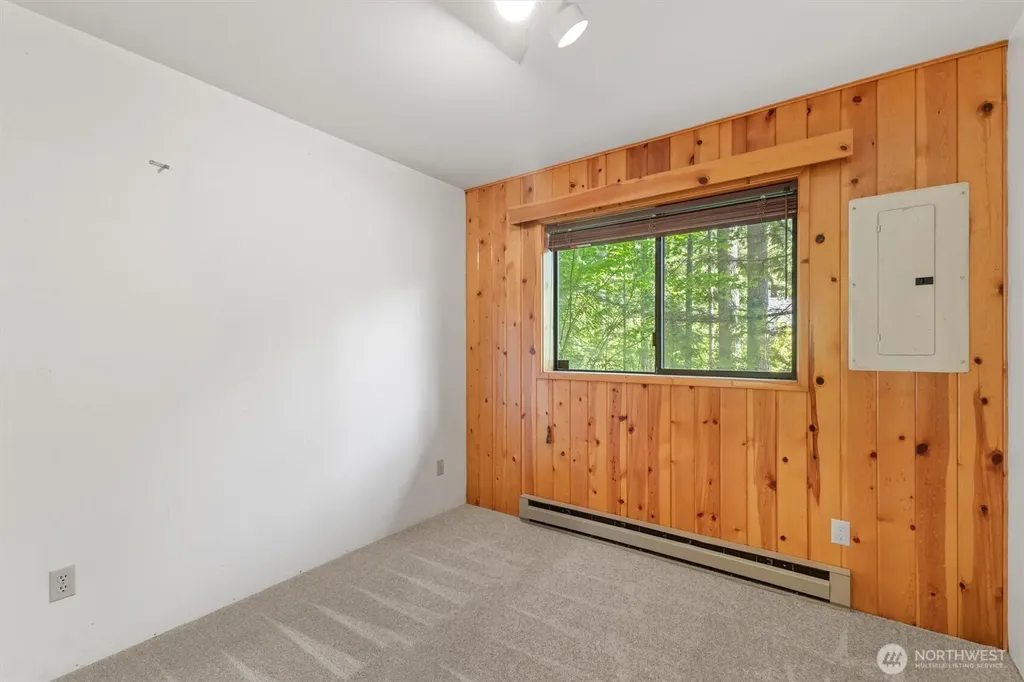 8625 Golden Valley Drive Maple Falls WA 98266