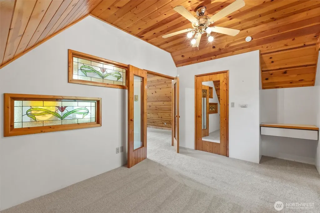 8625 Golden Valley Drive Maple Falls WA 98266