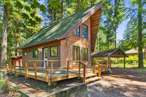 8625 Golden Valley Drive Maple Falls WA 98266