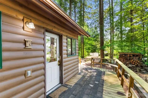 8625 Golden Valley Drive Maple Falls WA 98266