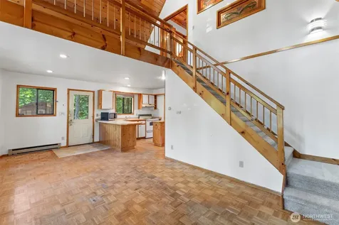 8625 Golden Valley Drive Maple Falls WA 98266