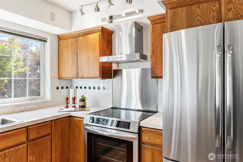 911 Brookmere Street Edmonds WA 98020