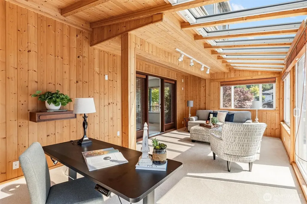 911 Brookmere Street Edmonds WA 98020