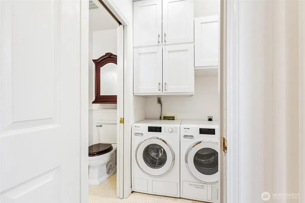 911 Brookmere Street Edmonds WA 98020