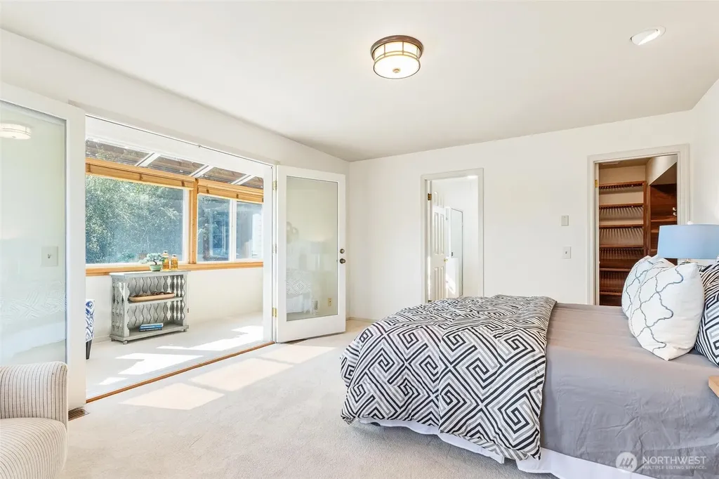 911 Brookmere Street Edmonds WA 98020