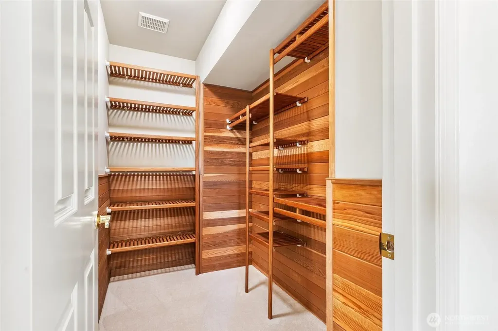 911 Brookmere Street Edmonds WA 98020
