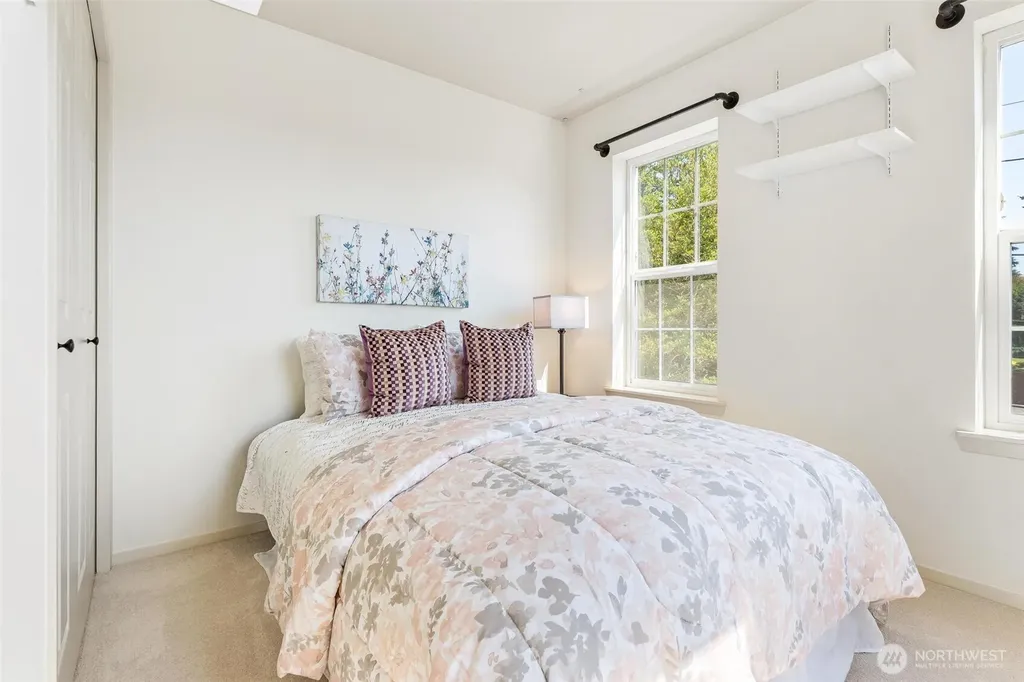 911 Brookmere Street Edmonds WA 98020
