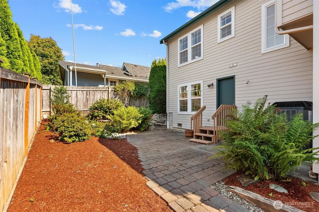 911 Brookmere Street Edmonds WA 98020