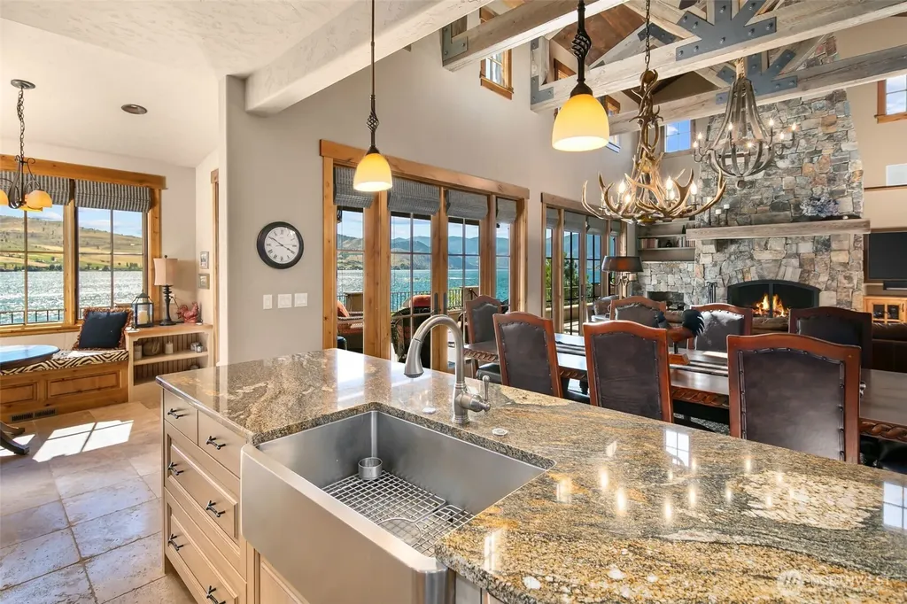 120 Brimstone Lane Chelan WA 98816