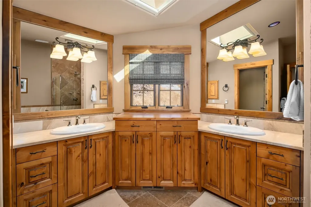 120 Brimstone Lane Chelan WA 98816