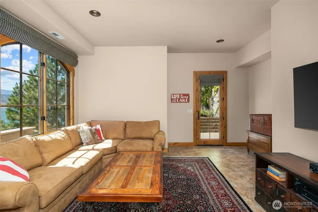 120 Brimstone Lane Chelan WA 98816