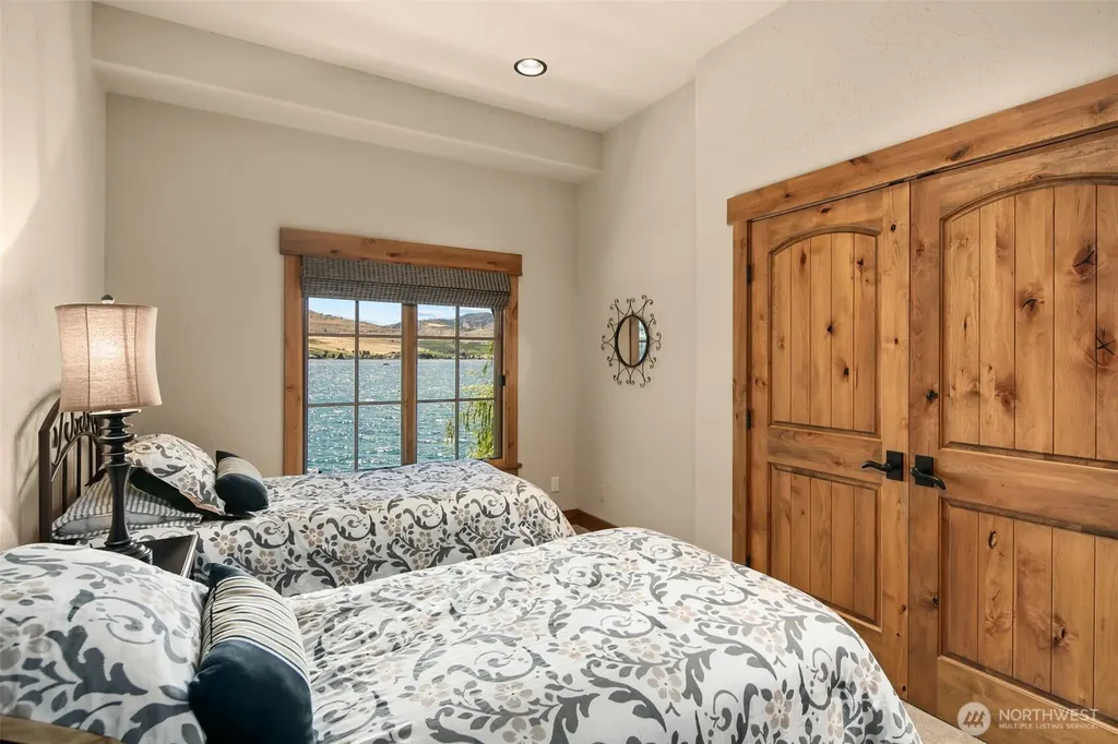 120 Brimstone Lane Chelan WA 98816