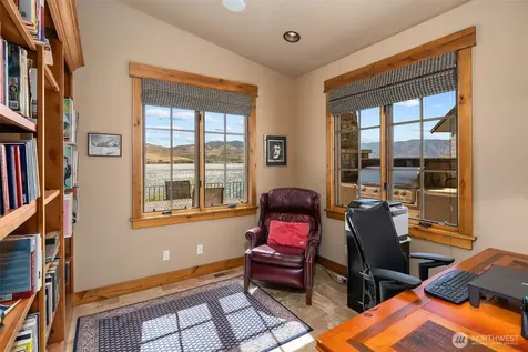120 Brimstone Lane Chelan WA 98816