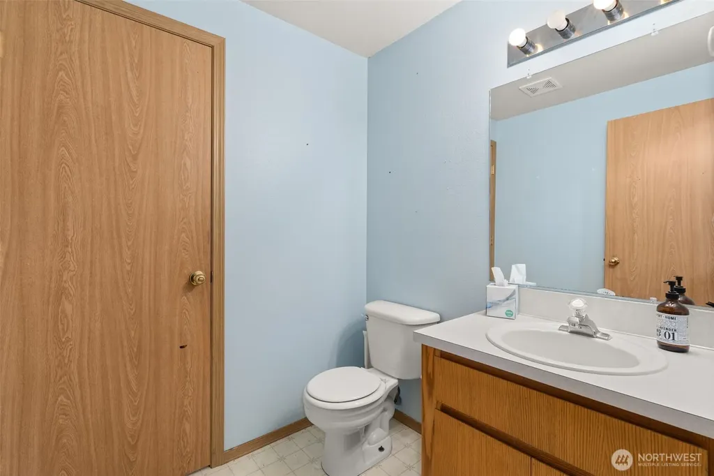 150 Allen Road Onalaska WA 98570