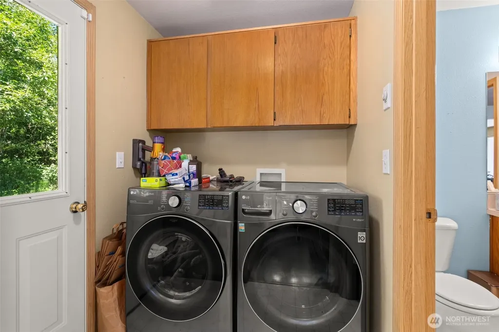 150 Allen Road Onalaska WA 98570