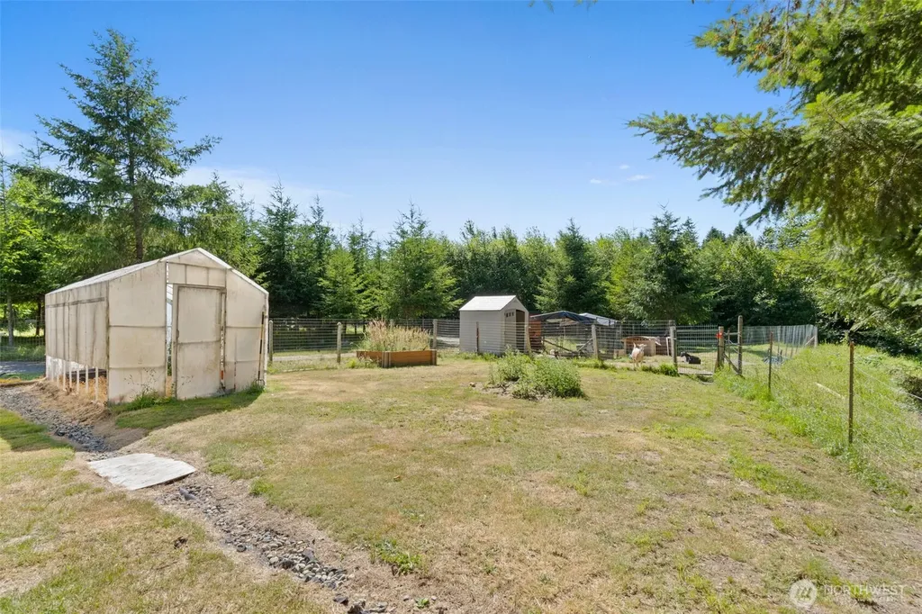 150 Allen Road Onalaska WA 98570