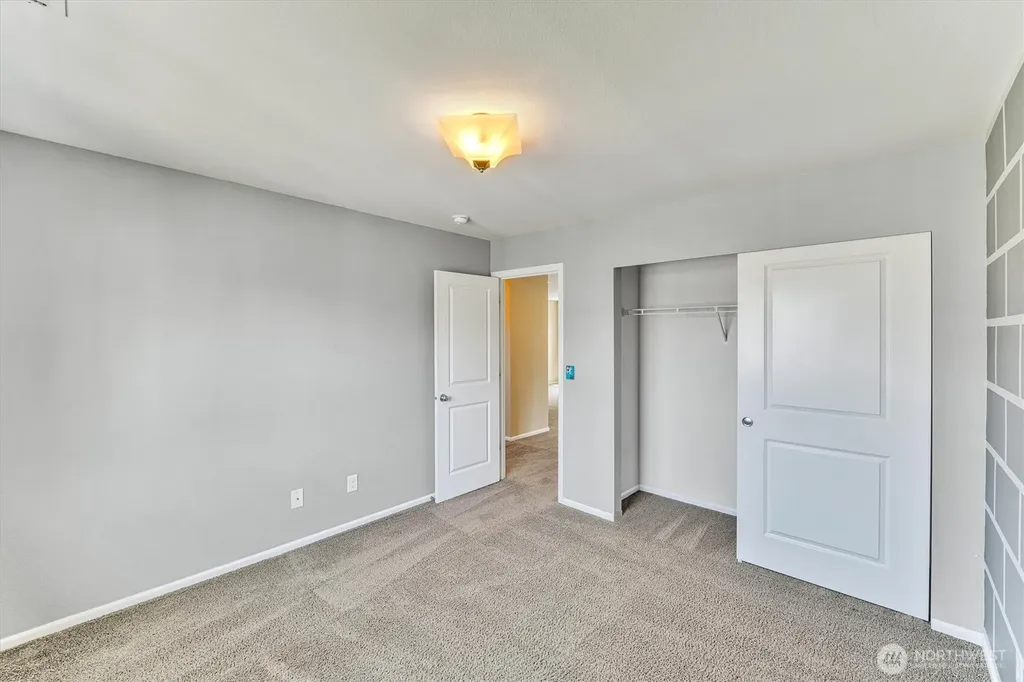 27451 211th Court SE Maple Valley WA 98038