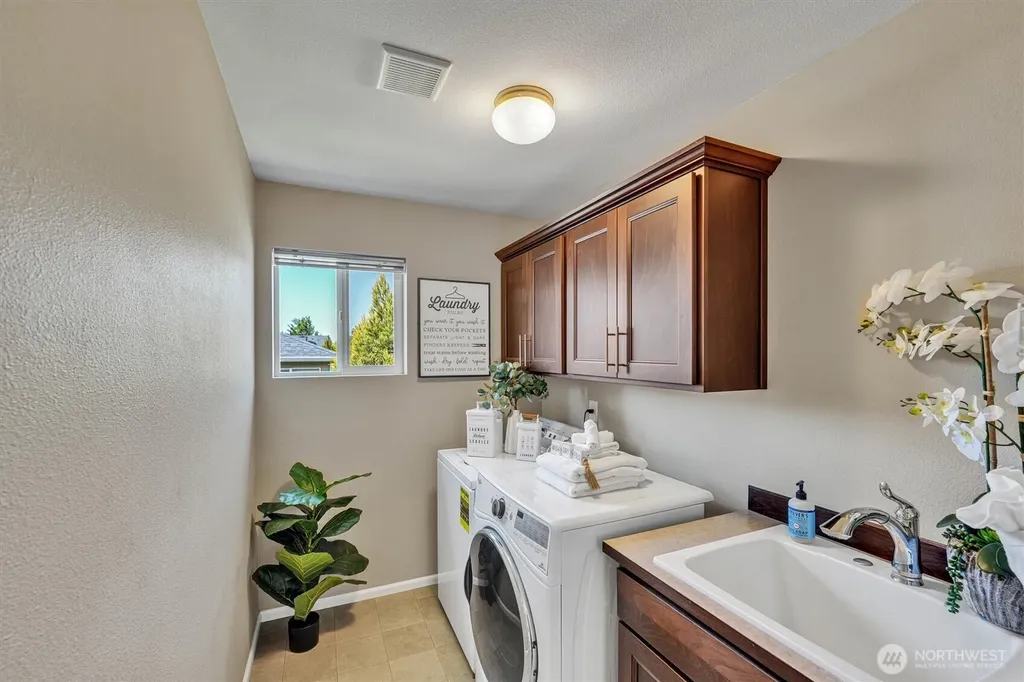 27451 211th Court SE Maple Valley WA 98038