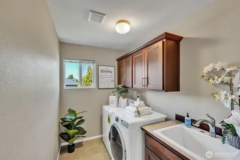 27451 211th Court SE Maple Valley WA 98038