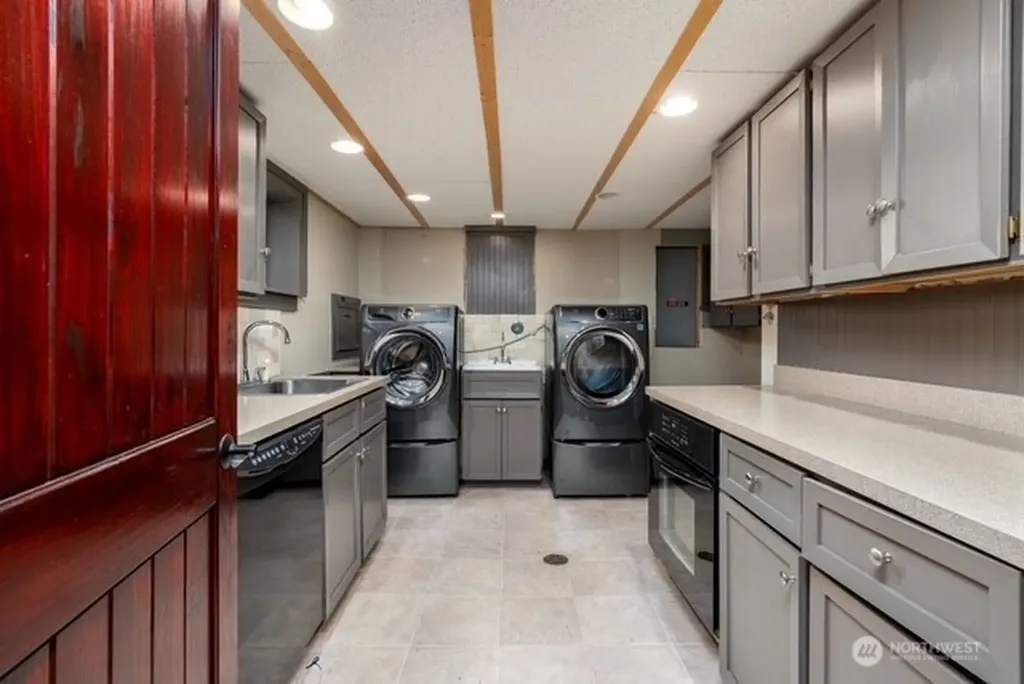 909 Center Street Oregon City OR 97045