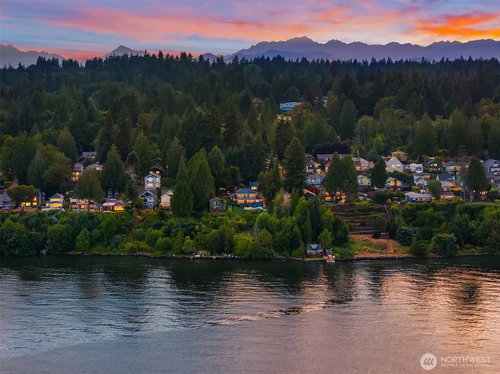 18978 Angeline Avenue NE Suquamish WA 98392