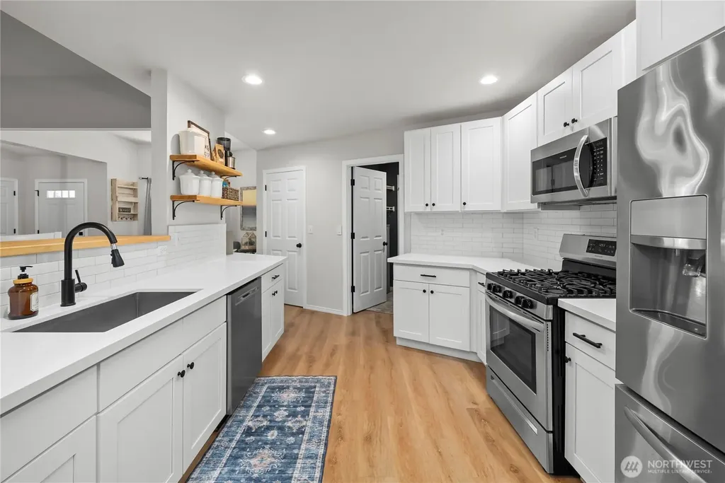 1205 Union Avenue Steilacoom WA 98388