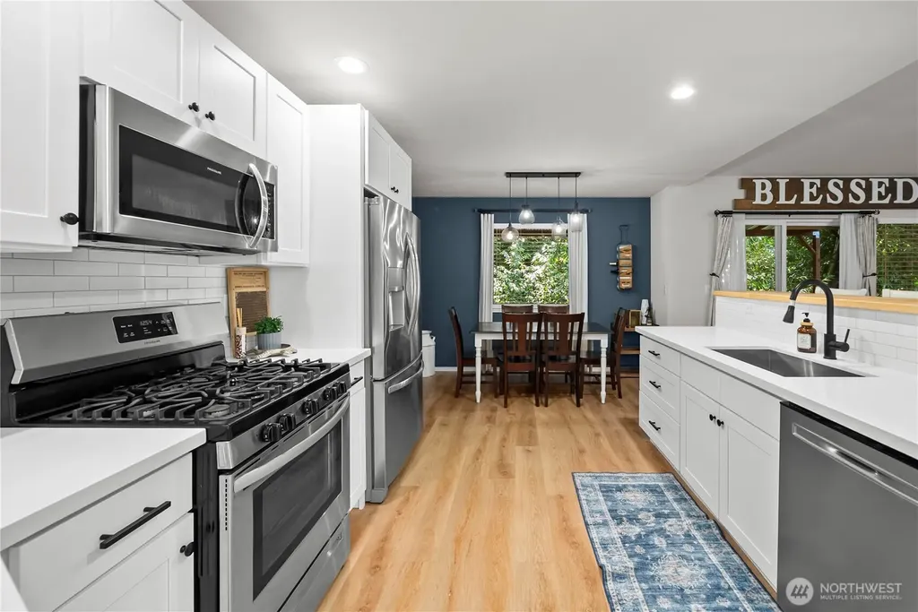1205 Union Avenue Steilacoom WA 98388