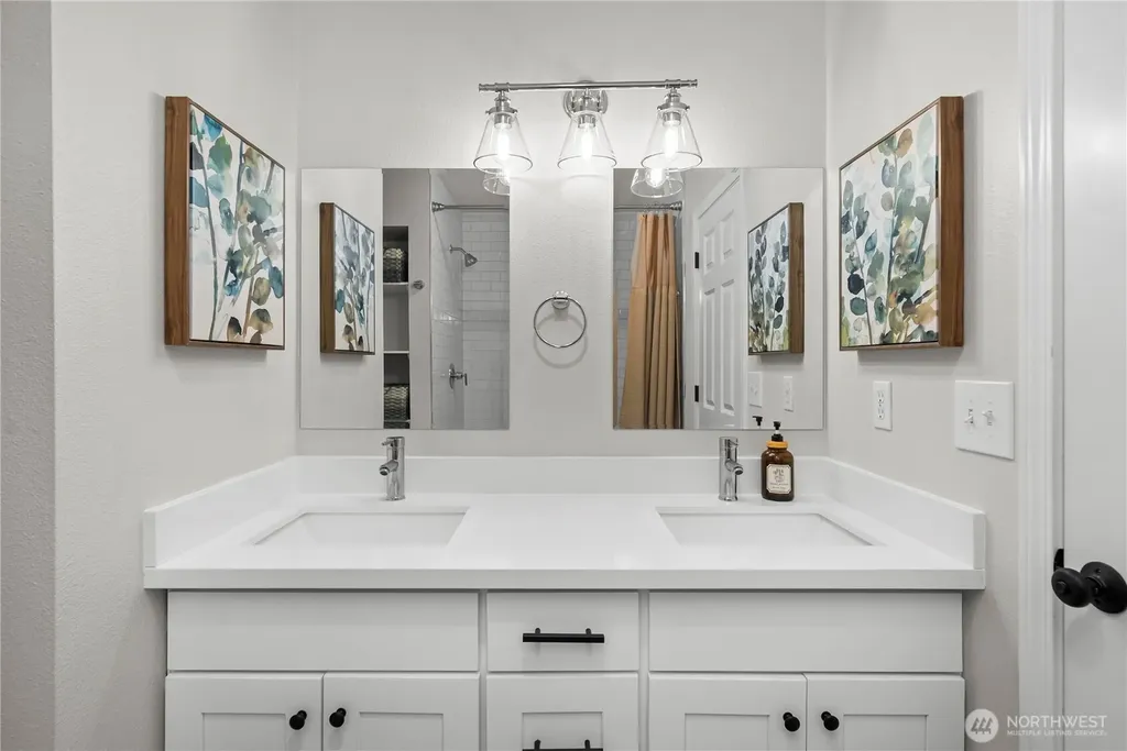 1205 Union Avenue Steilacoom WA 98388