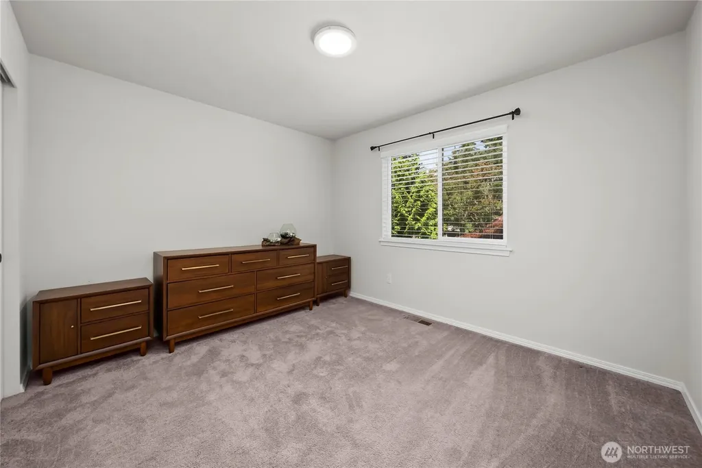 1205 Union Avenue Steilacoom WA 98388