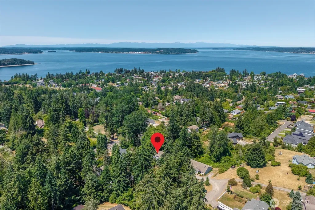 1205 Union Avenue Steilacoom WA 98388