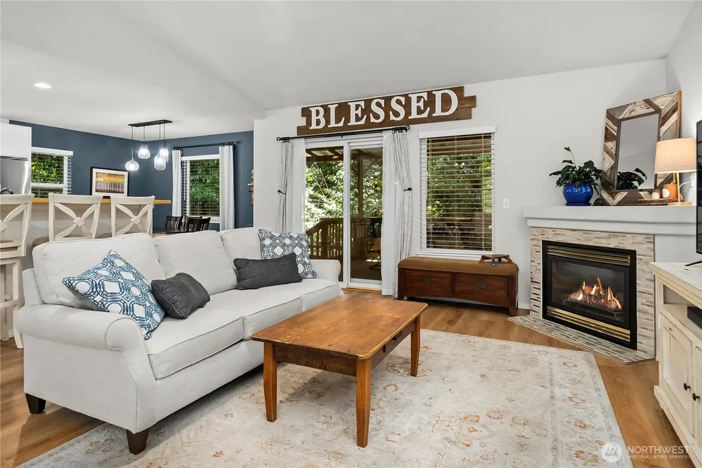 1205 Union Avenue Steilacoom WA 98388