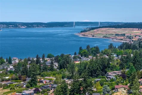 1205 Union Avenue Steilacoom WA 98388
