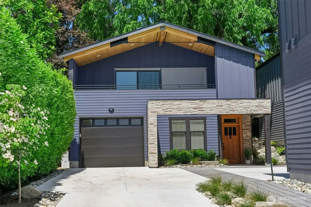 634 11th Avenue Kirkland WA 98033