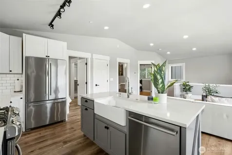 634 11th Avenue Kirkland WA 98033