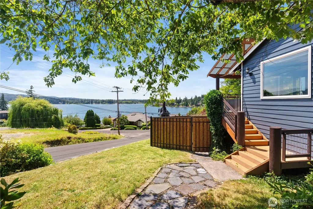 4815 Academy Street Bellingham WA 98226