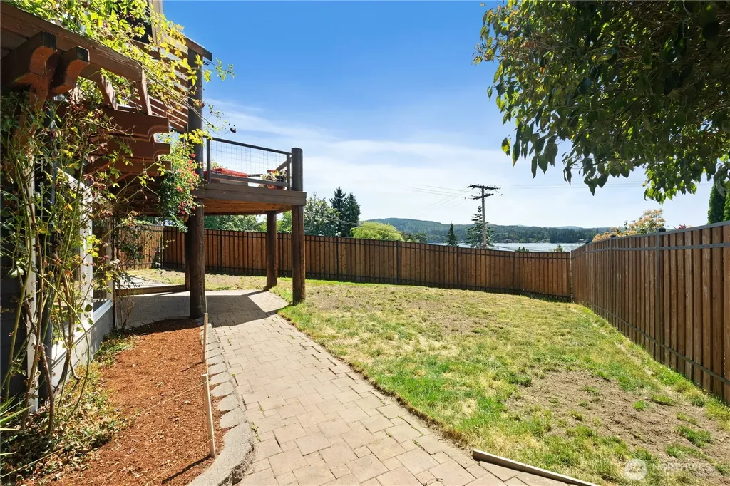 4815 Academy Street Bellingham WA 98226