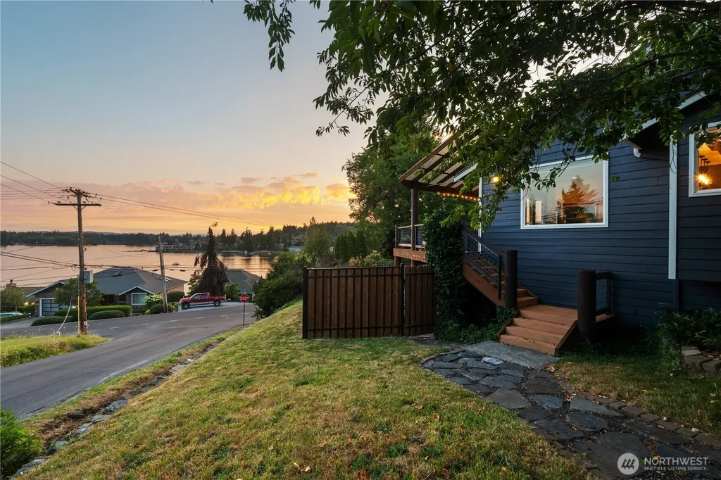 4815 Academy Street Bellingham WA 98226
