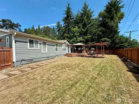 13217 9th Avenue Ct E Tacoma WA 98445