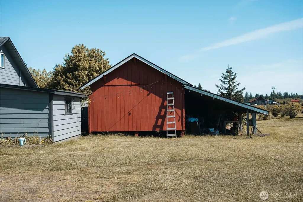 1378 Ocean Beach Road Hoquiam WA 98550