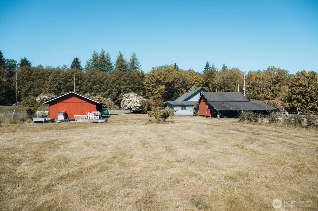 1378 Ocean Beach Road Hoquiam WA 98550