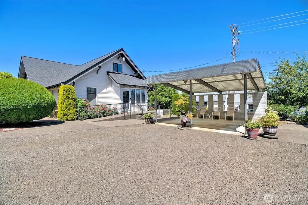 502 S 3rd Street Mccleary WA 98557