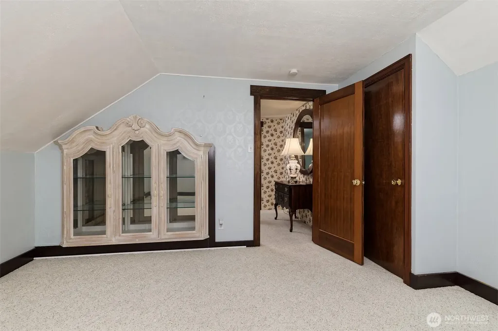 502 S 3rd Street Mccleary WA 98557